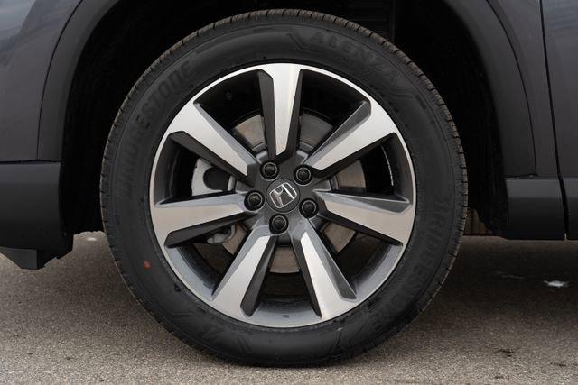 new 2025 Honda Pilot car, priced at $50,278