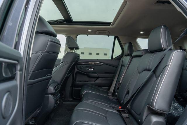 new 2025 Honda Pilot car, priced at $50,278