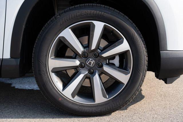 new 2025 Honda Pilot car, priced at $50,605