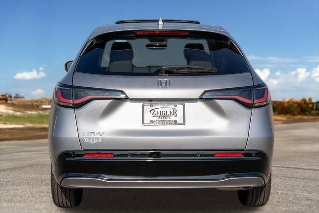 new 2025 Honda HR-V car, priced at $30,993