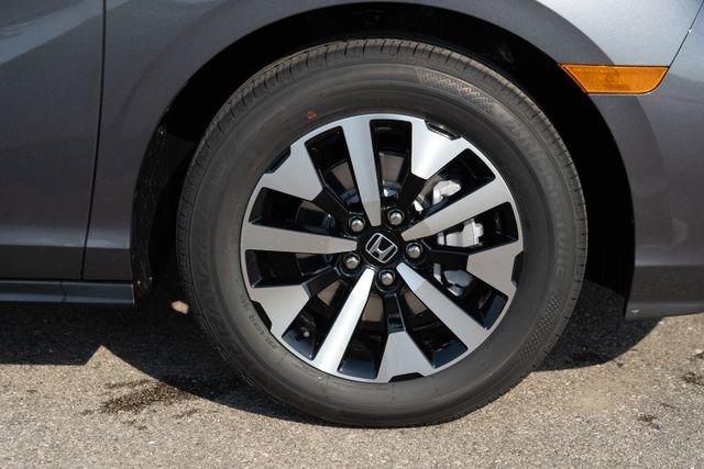 new 2026 Honda Odyssey car, priced at $40,790