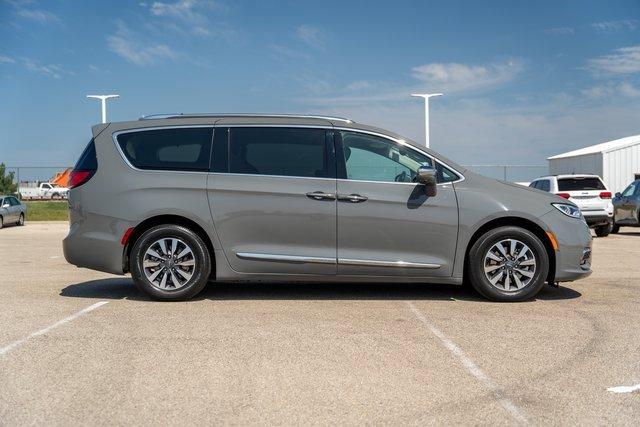 used 2021 Chrysler Pacifica car, priced at $31,994