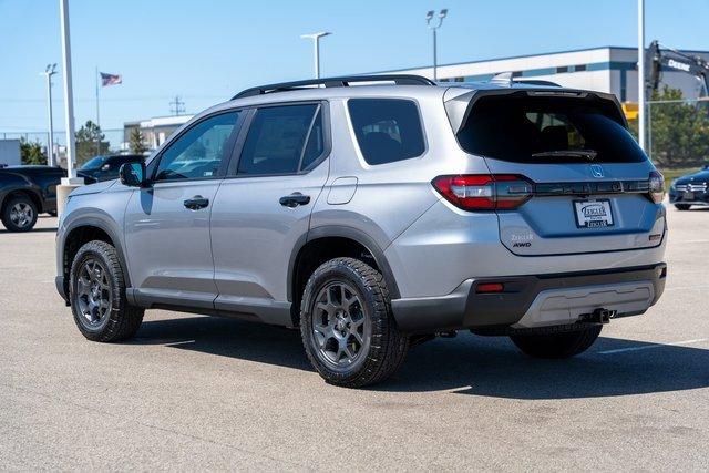 new 2025 Honda Pilot car, priced at $46,495