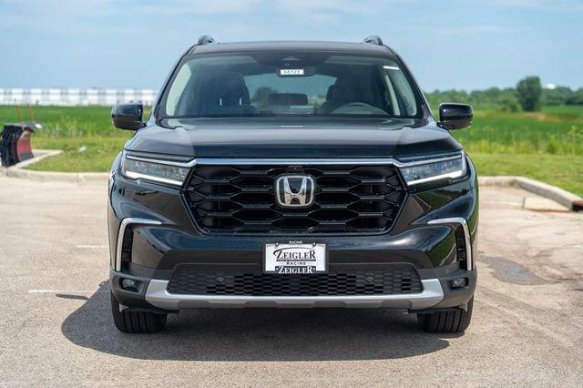 new 2025 Honda Pilot car, priced at $53,443