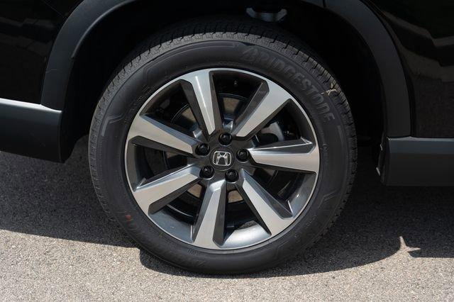 new 2025 Honda Pilot car, priced at $53,443