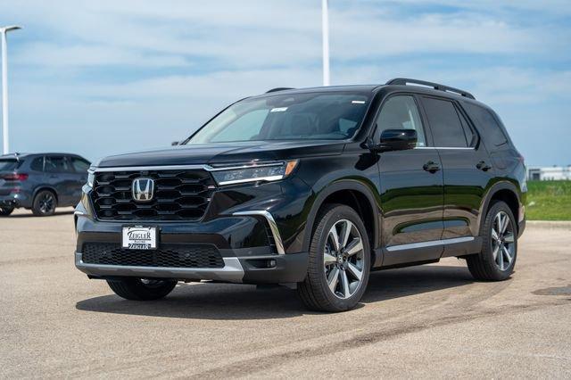 new 2025 Honda Pilot car, priced at $53,443