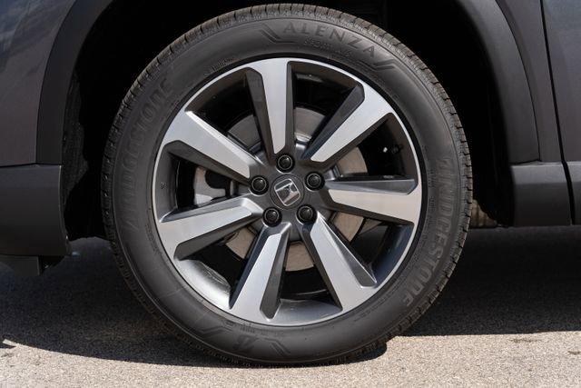 new 2025 Honda Pilot car, priced at $48,345