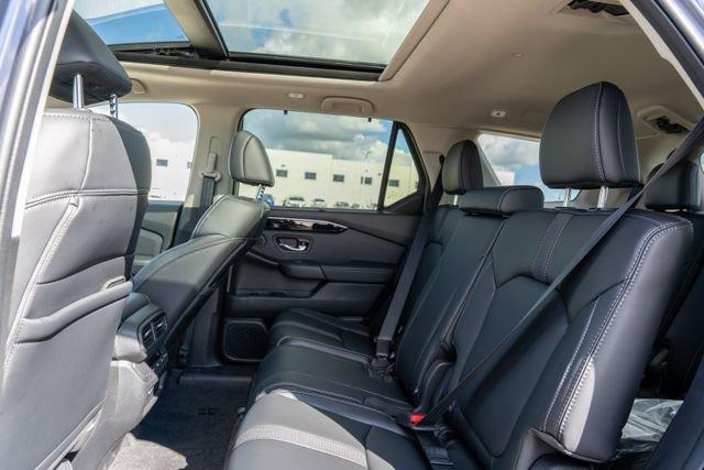 new 2025 Honda Pilot car, priced at $48,345