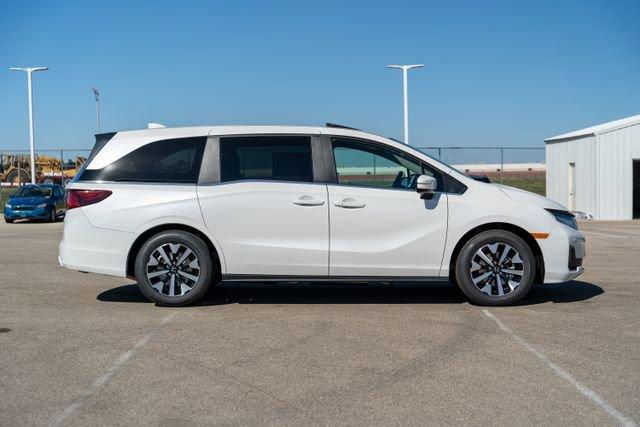 new 2025 Honda Odyssey car, priced at $41,125