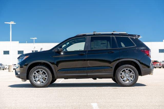 new 2025 Honda Passport car, priced at $45,701