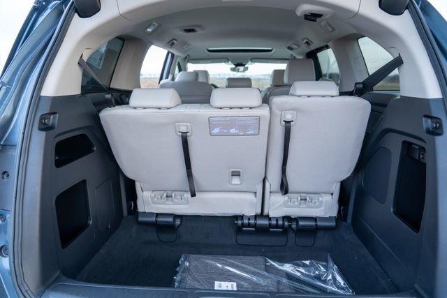 new 2026 Honda Odyssey car, priced at $41,040