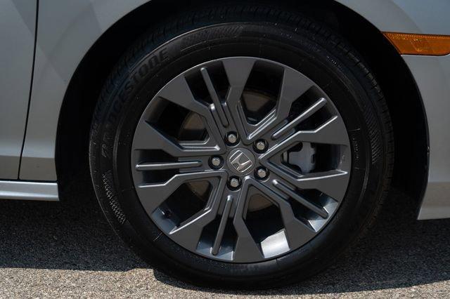used 2025 Honda Odyssey car, priced at $44,794