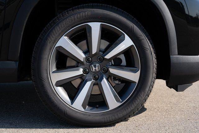 new 2025 Honda Pilot car, priced at $47,276