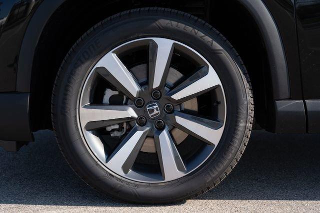 new 2025 Honda Pilot car, priced at $47,095