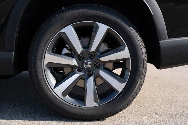 new 2025 Honda Pilot car, priced at $47,095