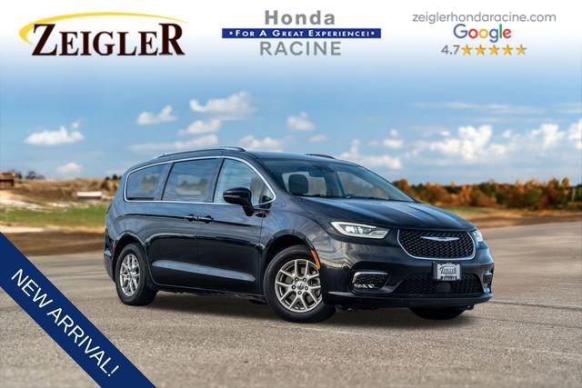 used 2021 Chrysler Pacifica car, priced at $25,694