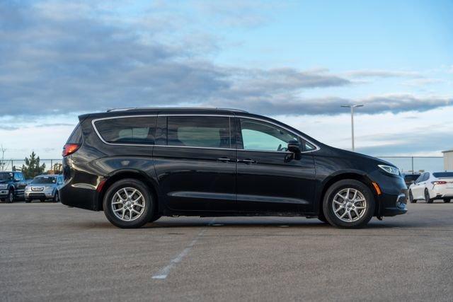 used 2021 Chrysler Pacifica car, priced at $25,694