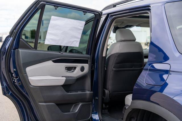new 2025 Honda Pilot car, priced at $47,331