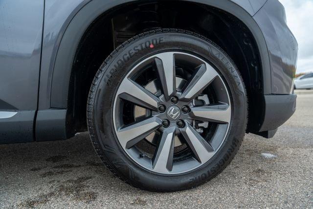 new 2025 Honda Pilot car, priced at $50,278