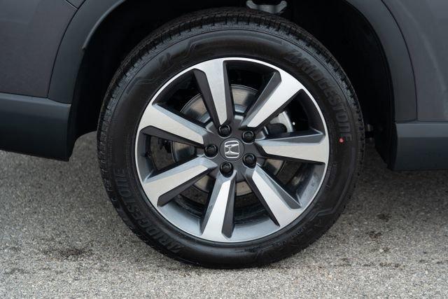 new 2025 Honda Pilot car, priced at $50,278