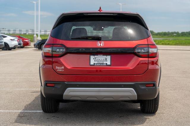 new 2025 Honda Pilot car, priced at $48,047