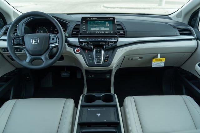 new 2025 Honda Odyssey car, priced at $41,020