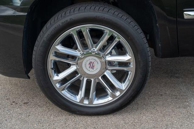 used 2013 Cadillac Escalade car, priced at $17,994