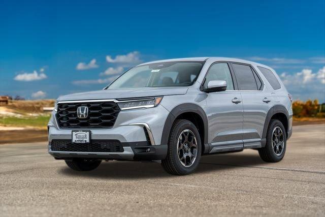 new 2025 Honda Pilot car, priced at $48,758