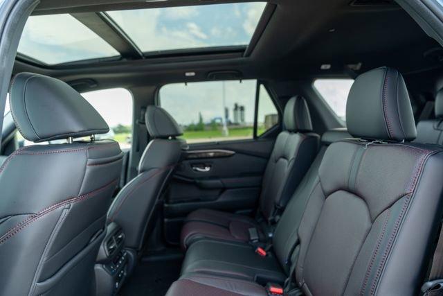 new 2025 Honda Pilot car, priced at $55,673