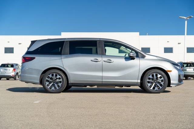 new 2025 Honda Odyssey car, priced at $40,565