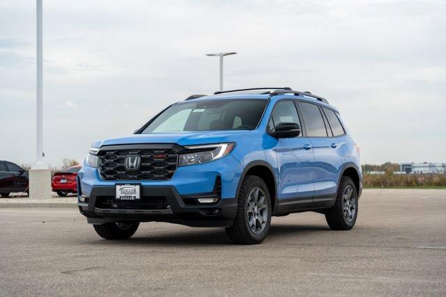 new 2025 Honda Passport car, priced at $43,995