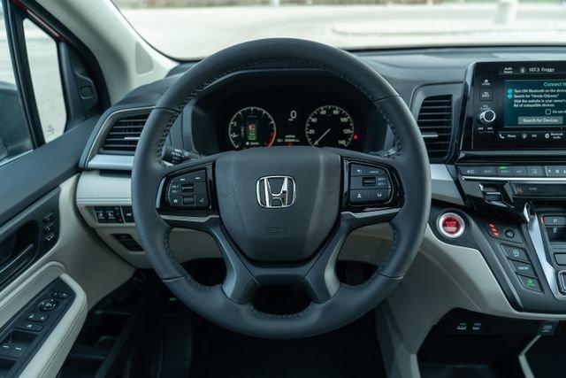 new 2025 Honda Odyssey car, priced at $42,006