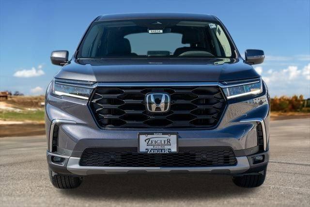 new 2025 Honda Pilot car, priced at $44,268