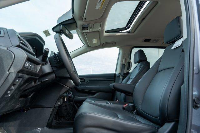 new 2025 Honda Odyssey car, priced at $42,211