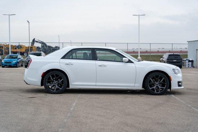 used 2022 Chrysler 300 car, priced at $25,894