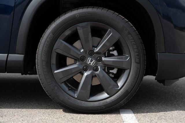 new 2025 Honda Pilot car, priced at $41,762
