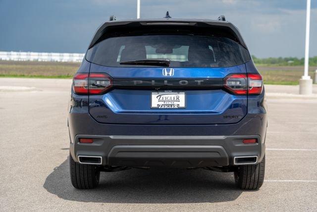 new 2025 Honda Pilot car, priced at $41,762