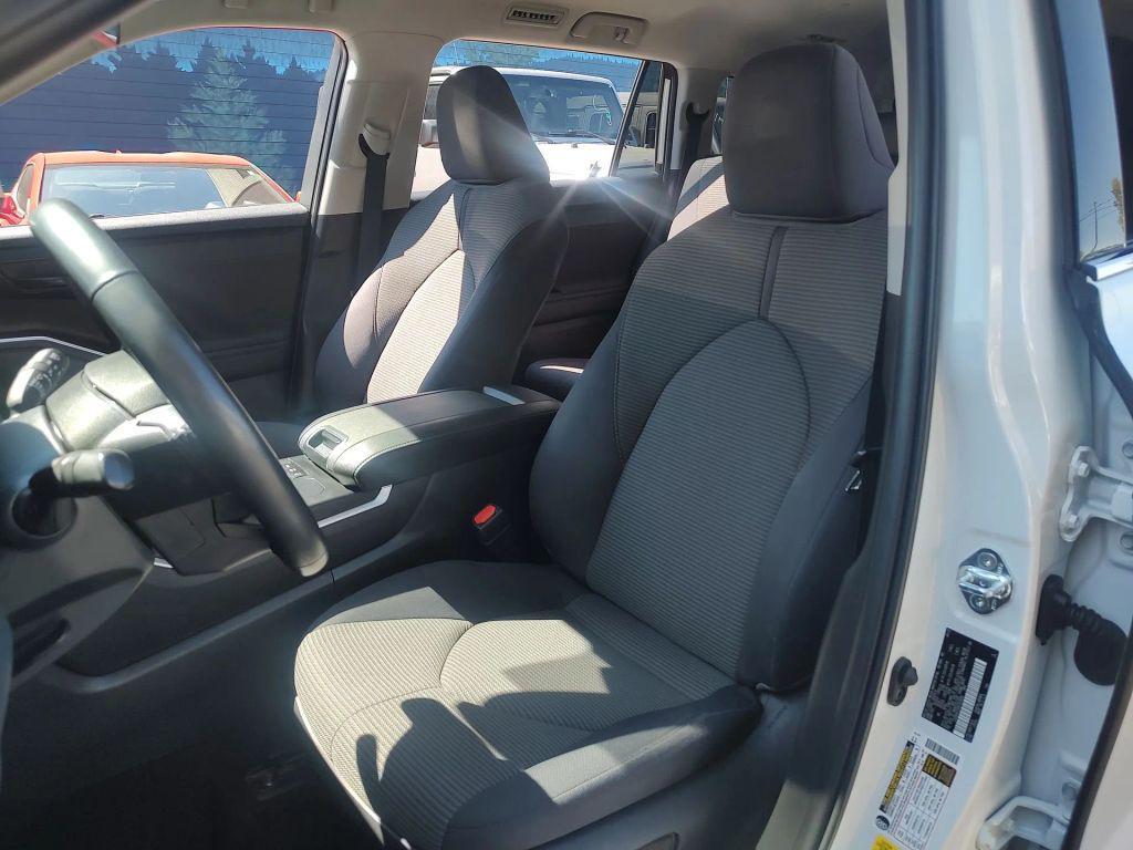used 2022 Toyota Highlander Hybrid car, priced at $34,998