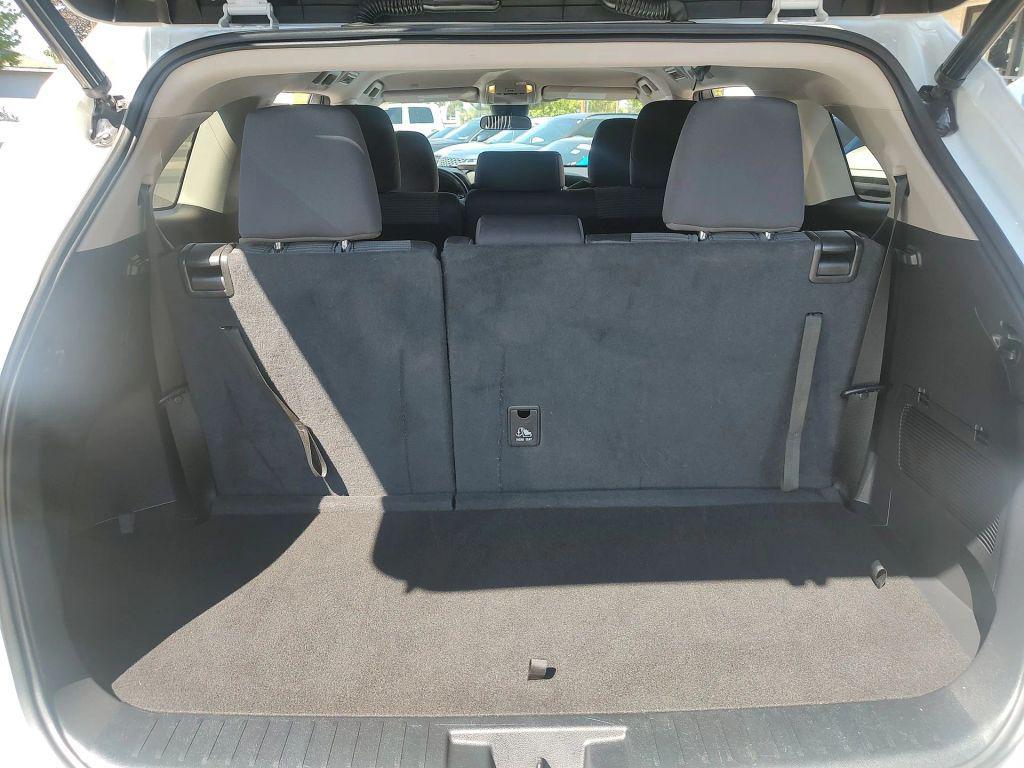 used 2022 Toyota Highlander Hybrid car, priced at $34,998