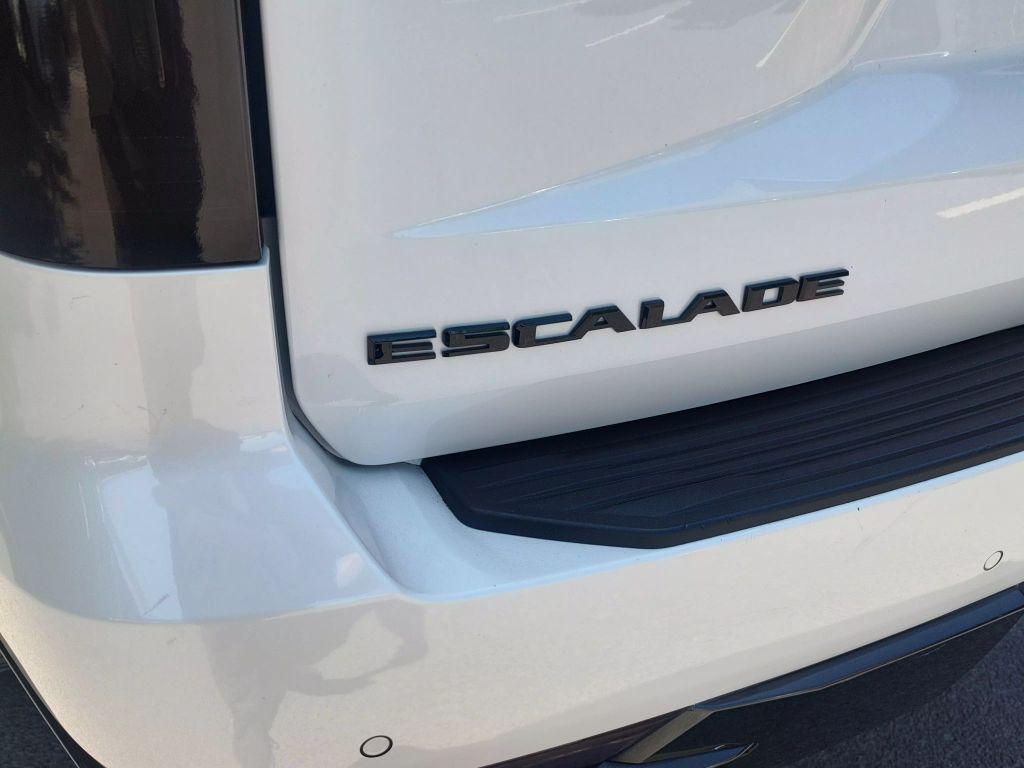 used 2021 Cadillac Escalade ESV car, priced at $55,990