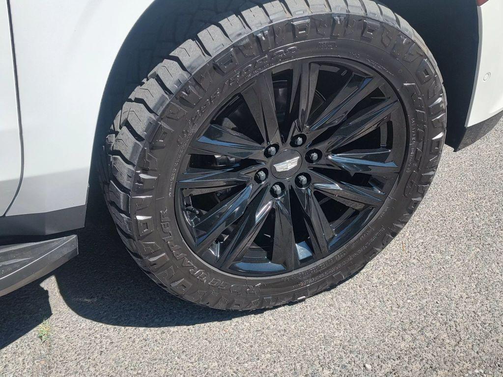 used 2021 Cadillac Escalade ESV car, priced at $55,990