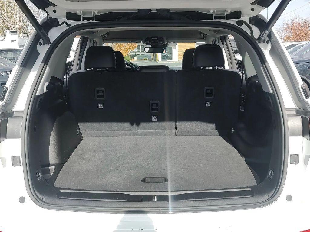 used 2024 Jeep Grand Cherokee car, priced at $29,939