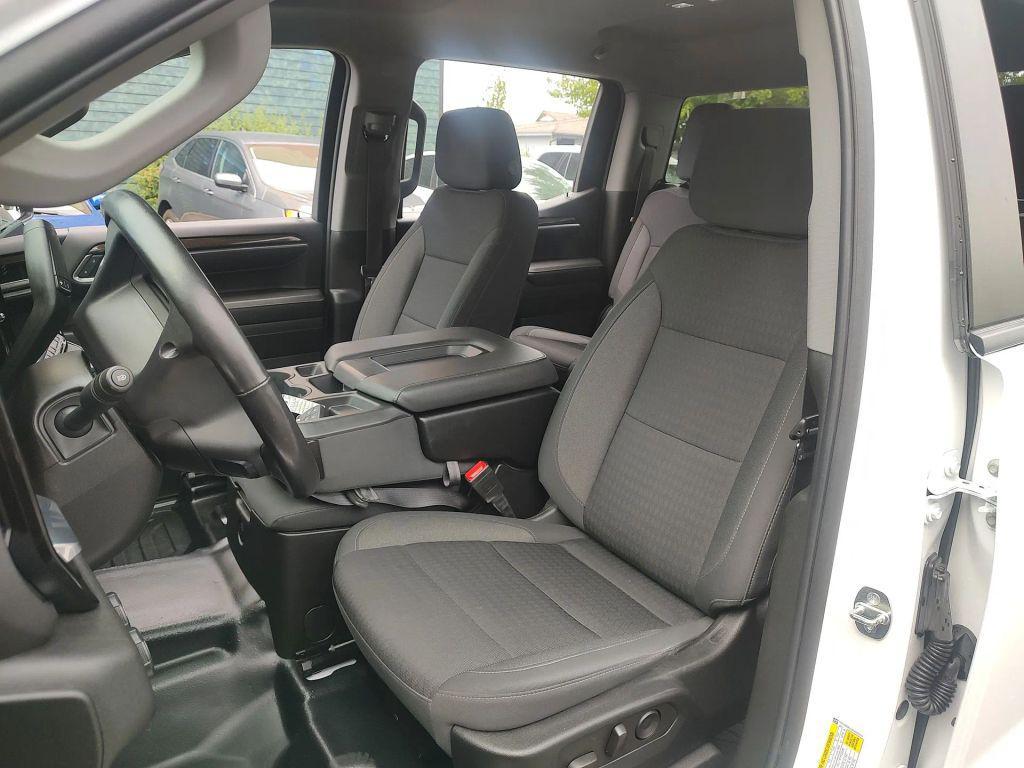 used 2022 Chevrolet Silverado 1500 car, priced at $35,990