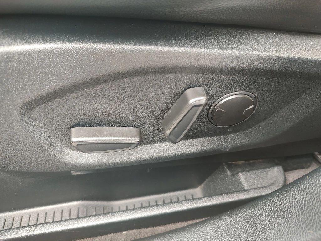 used 2020 Ford Edge car, priced at $17,500