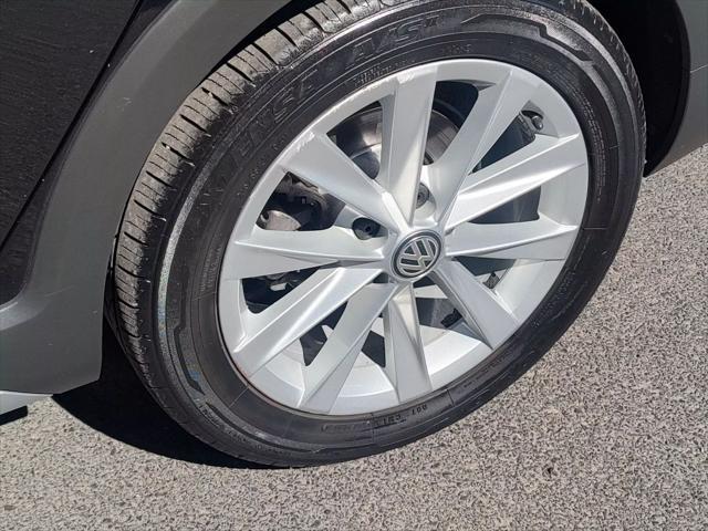 used 2017 Volkswagen Golf Alltrack car, priced at $12,500