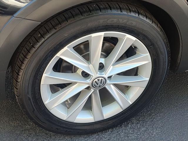 used 2017 Volkswagen Golf Alltrack car, priced at $12,500