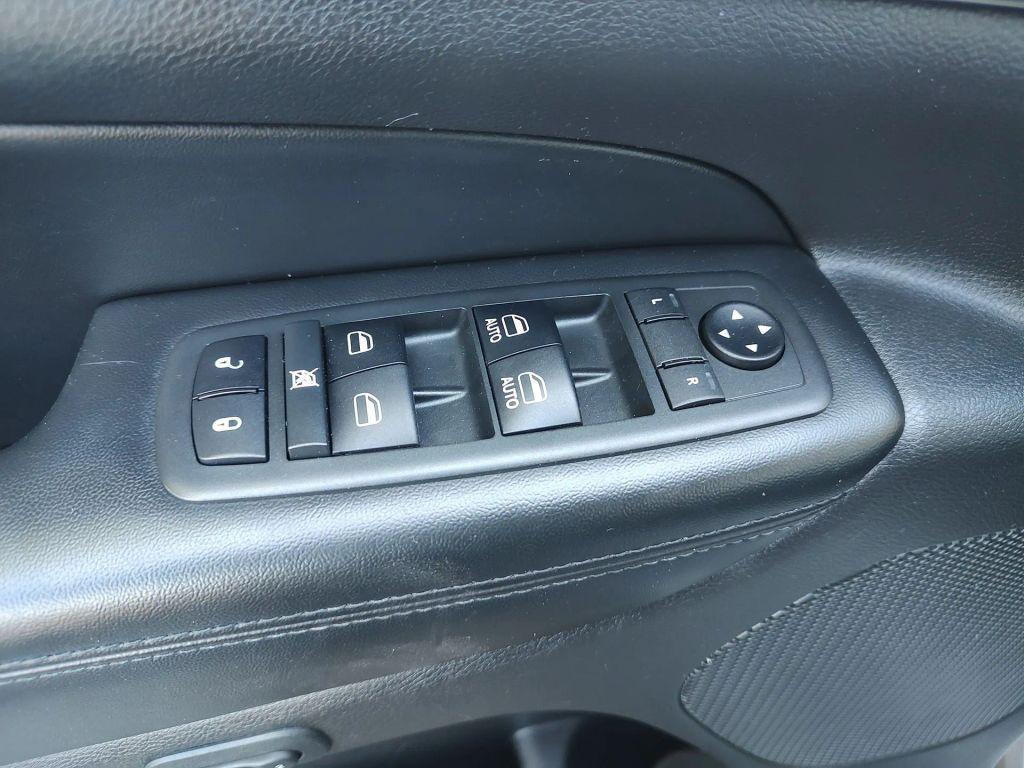 used 2018 Jeep Grand Cherokee car, priced at $17,857