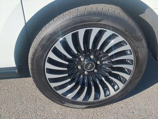 used 2020 Lincoln Navigator car, priced at $44,420