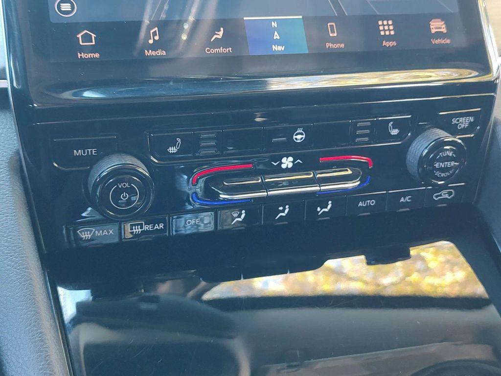 used 2022 Jeep Grand Cherokee car, priced at $28,889