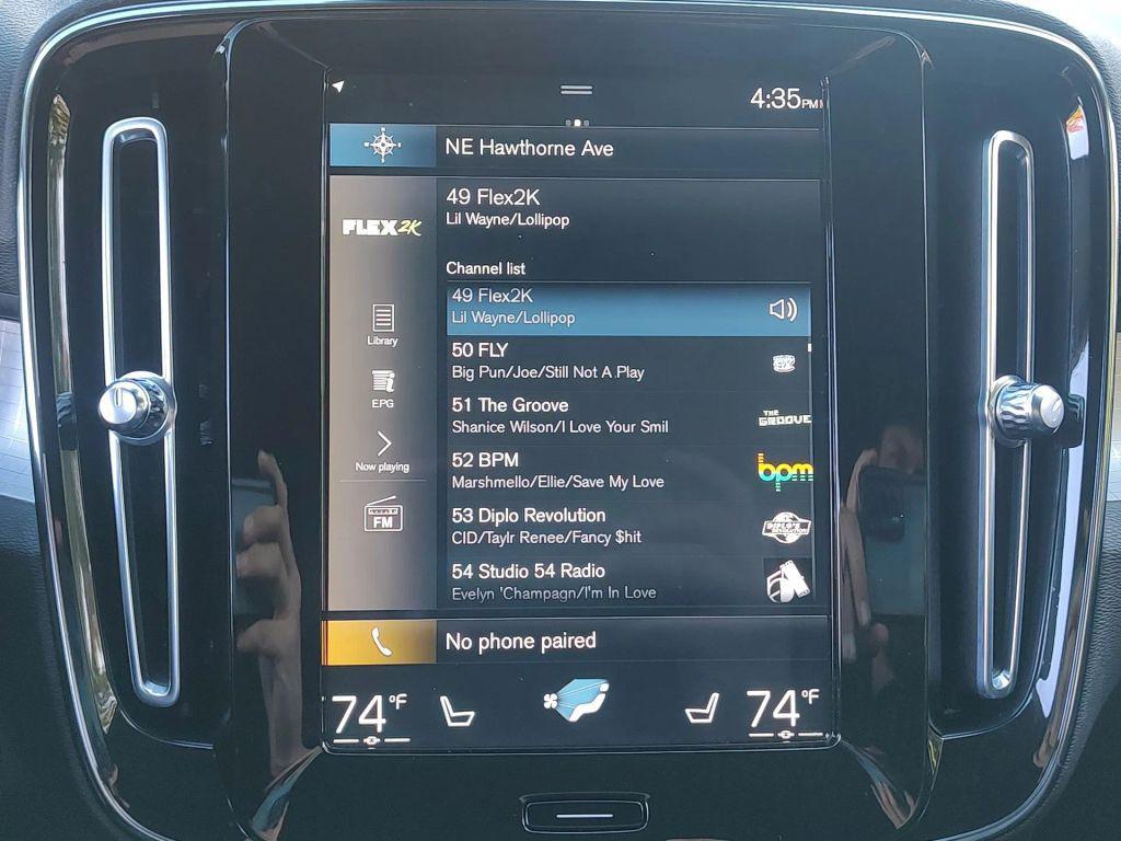 used 2021 Volvo XC40 car, priced at $23,640